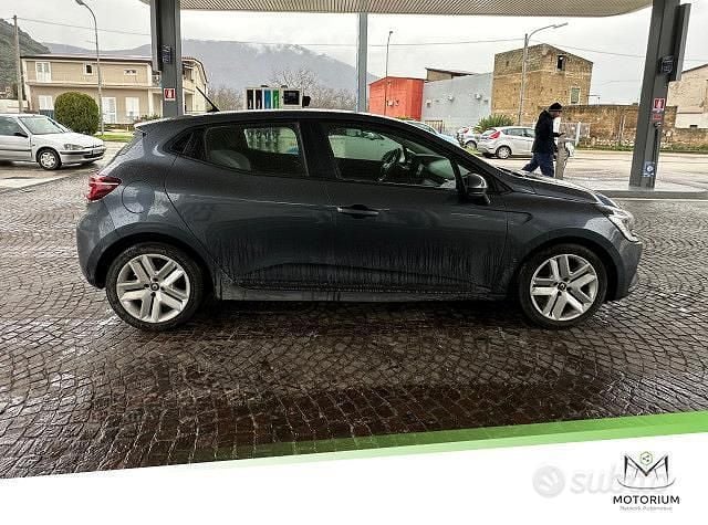 Usata Renault Clio V Zen 100 CV (73 kW) 2022 Berlina