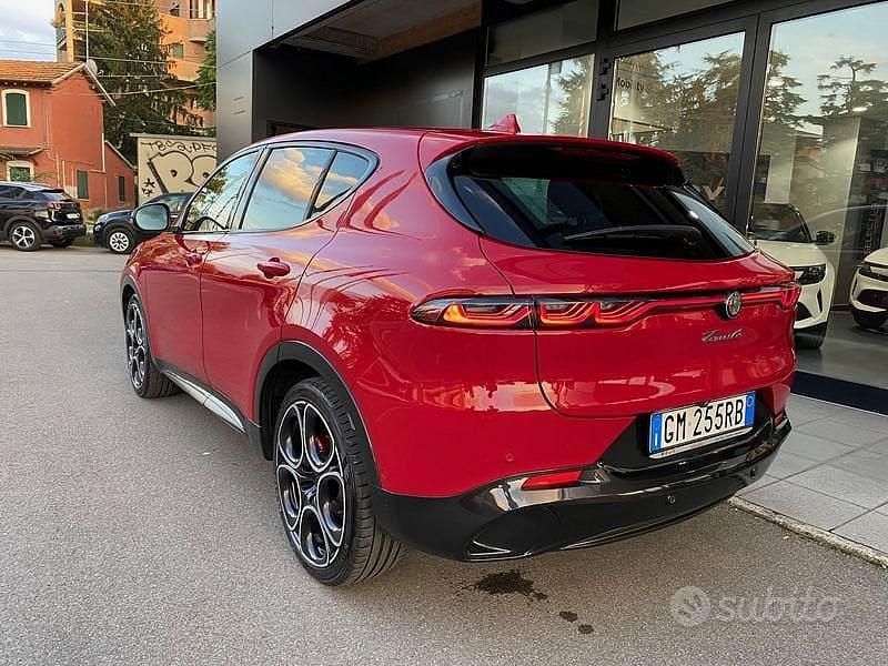 Usata Alfa Romeo Tonale Edizione Speciale 160 CV (117 kW) 2023 Rosso SUV