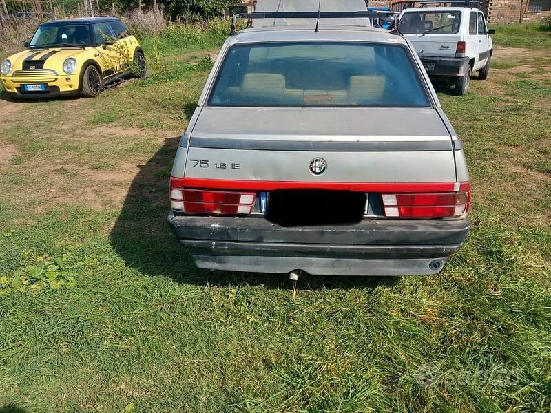 Usata Alfa Romeo 75 1989 Berlina