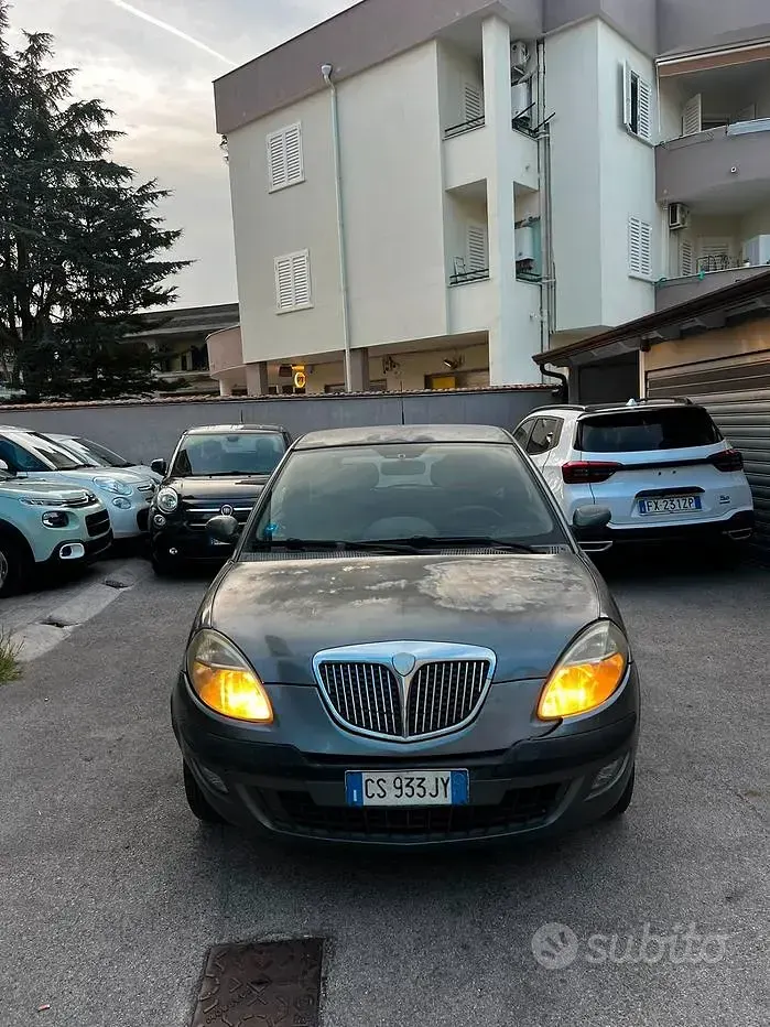 Usata Lancia Ypsilon 69 CV (50 kW) 2005 Utilitaria