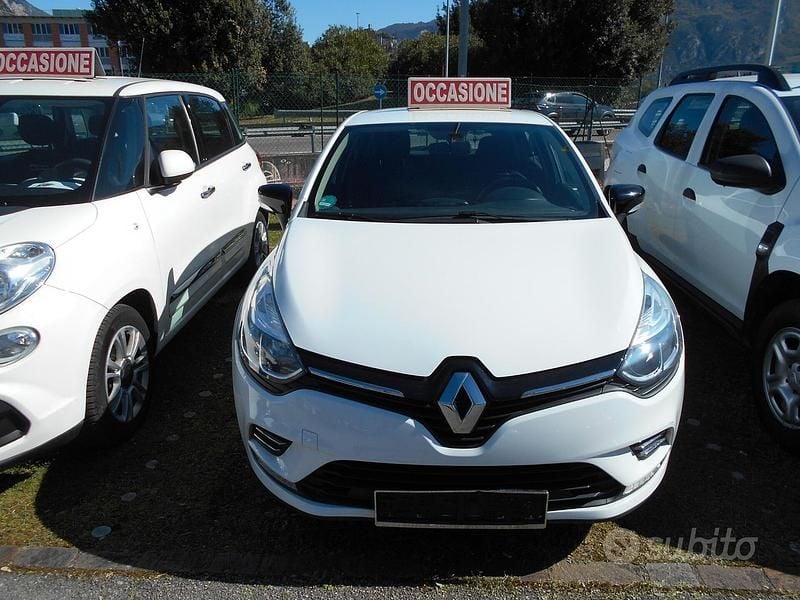 Usata Renault Clio IV LIMITED 100 CV (73 kW) 2018 Bianco Berlina