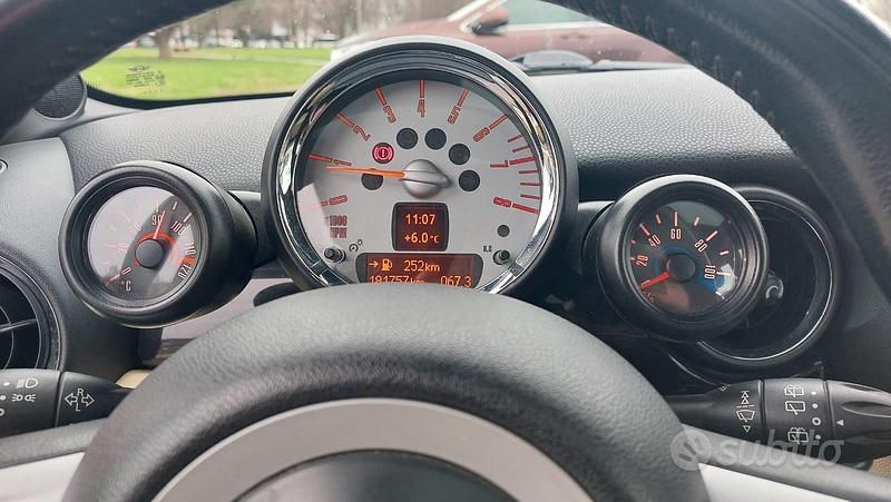 Usata Mini Cooper S 174 CV (127 kW) 2007 Verde Utilitaria