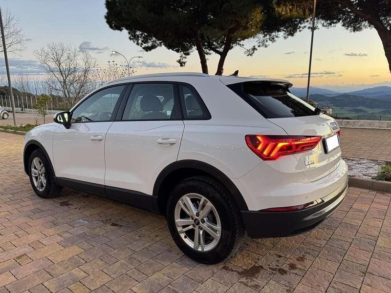 Usata Audi Q3 Ambiente 150 CV (110 kW) 2023 Bianco SUV