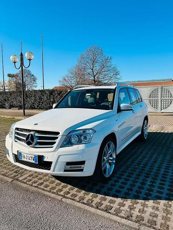 Usata Mercedes GLK200 143 CV (105 kW) 2011 Bianco SUV