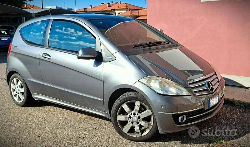 Usata Mercedes A160 82 CV (60 kW) 2009 Grigio Utilitaria