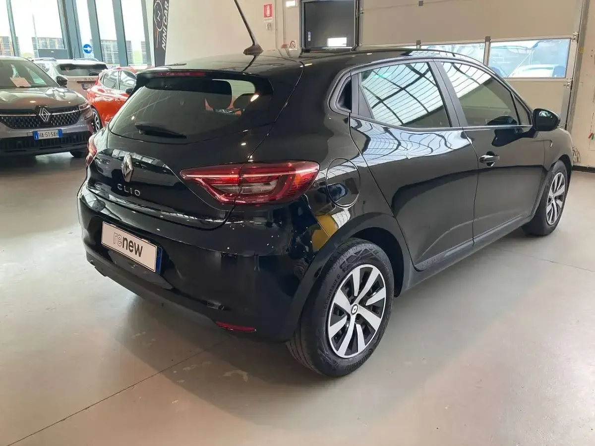 Usata Renault Clio V Equilibre 67 CV (49 kW) 2023 Nero nacre Berlina