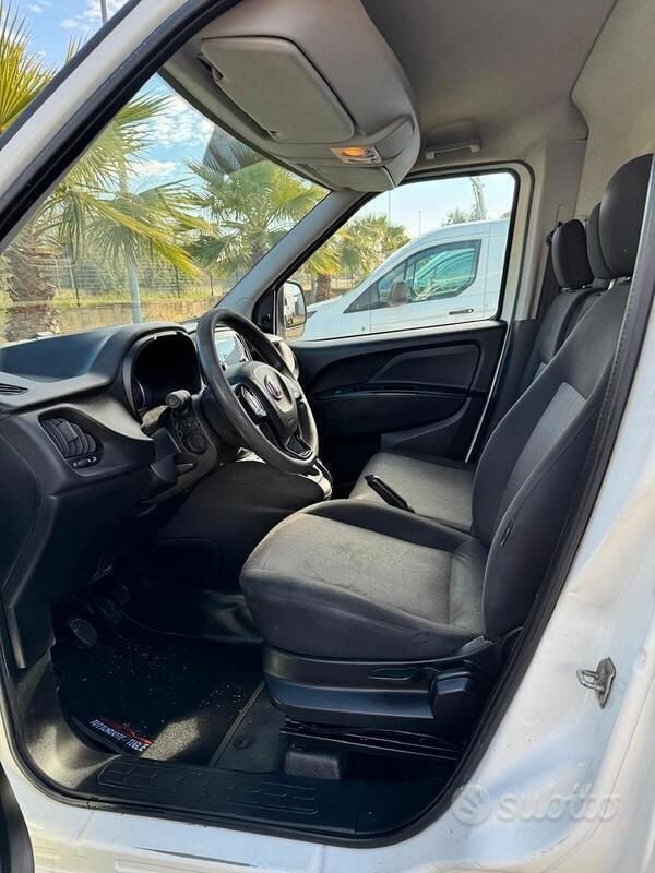 Usata Fiat Doblò 95 CV (69 kW) 2017 Bianco Monovolume