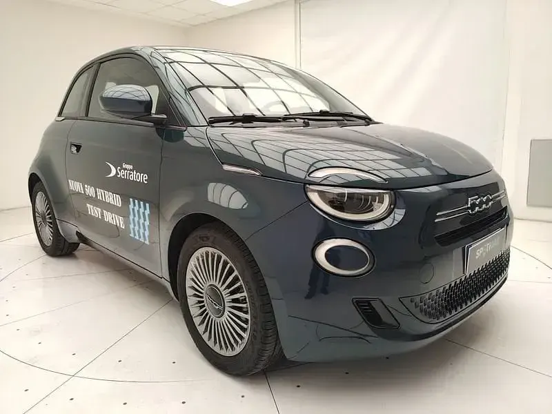 Nuova Fiat 500 65 CV (47 kW) 2025 Blu/azzurro Berlina