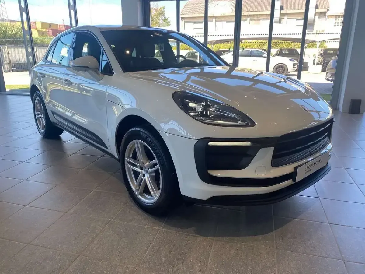 Usata Porsche Macan 265 CV (194 kW) 2023 Bianco SUV