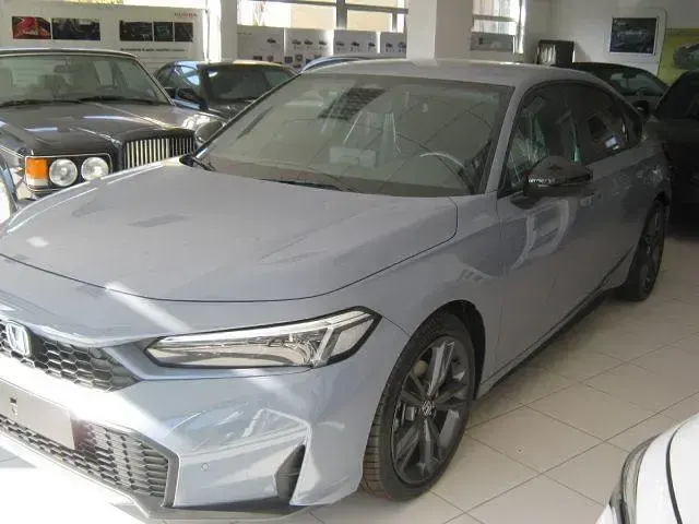 Nuova Honda Civic Sport 142 CV (104 kW) 2026 Grigio Berlina