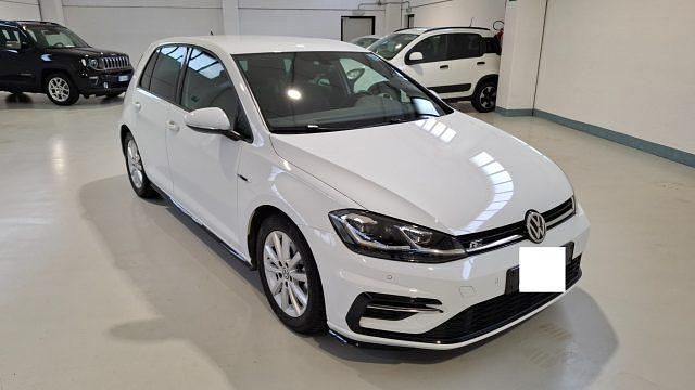 Usata VW Golf VII Sport 131 CV (96 kW) 2019 Bianco