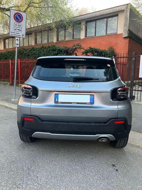 Usata Jeep Avenger 101 CV (74 kW) 2024 SUV