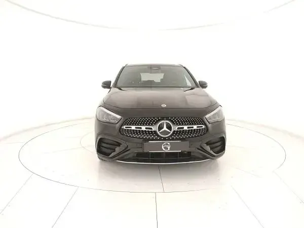 Usata Mercedes GLA200 AMG Line Premium 150 CV (110 kW) 2024 Nero SUV