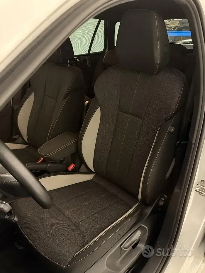 Usata Skoda Kamiq Style 110 CV (80 kW) 2022 Bianco SUV