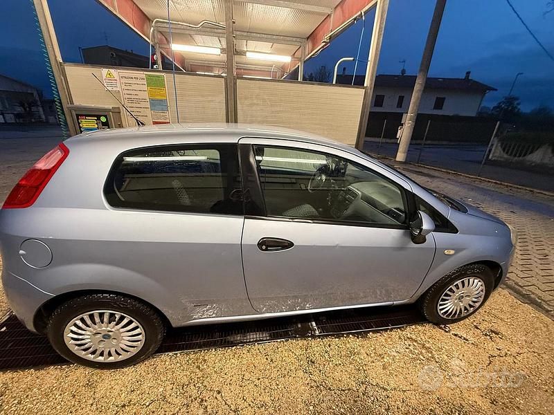 Usata Fiat Grande Punto 2005 Grigio Utilitaria
