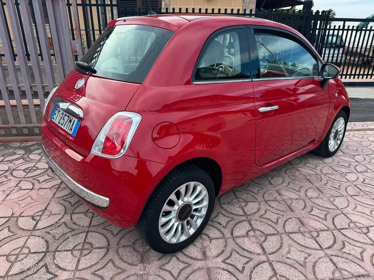 Begagnad Fiat 500 69 HK (50 kW) 2014 Röd Sedan