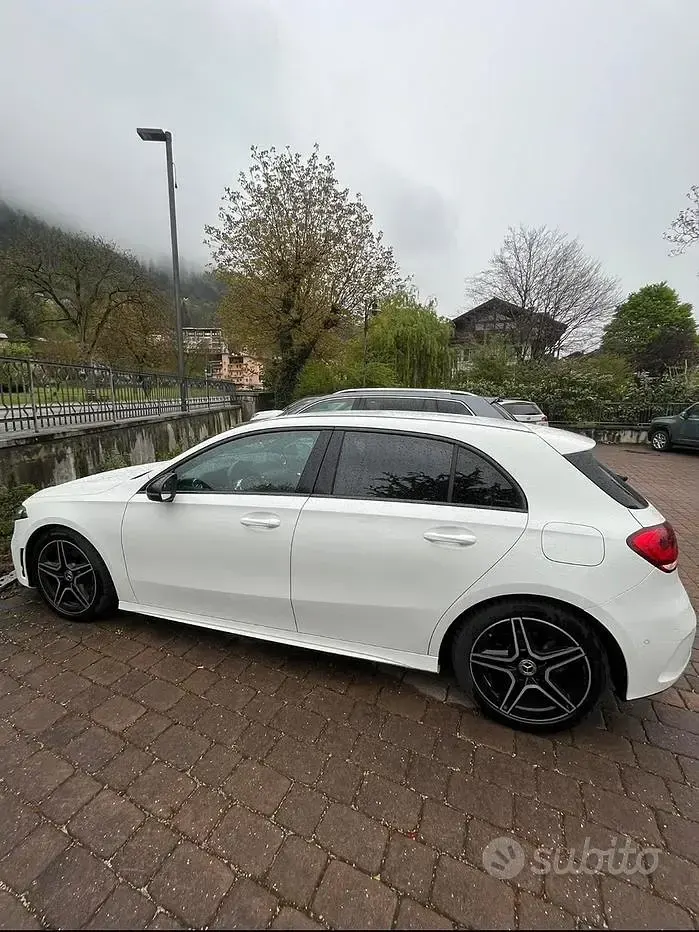 Usata Mercedes A180 116 CV (85 kW) 2020 Bianco Berlina