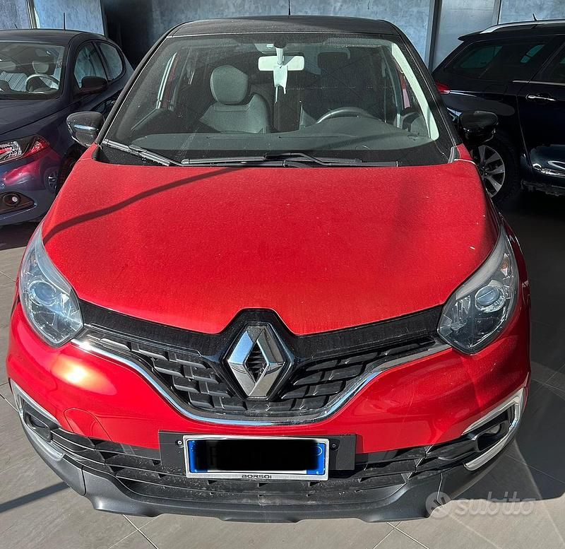 Rosso Usata 2019 Renault Captur SUV | 12.000 € (Buon prezzo) - Immagine 1/4
