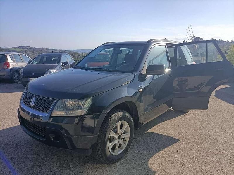 Usata Suzuki Grand Vitara 129 CV (94 kW) 2006 Nero SUV