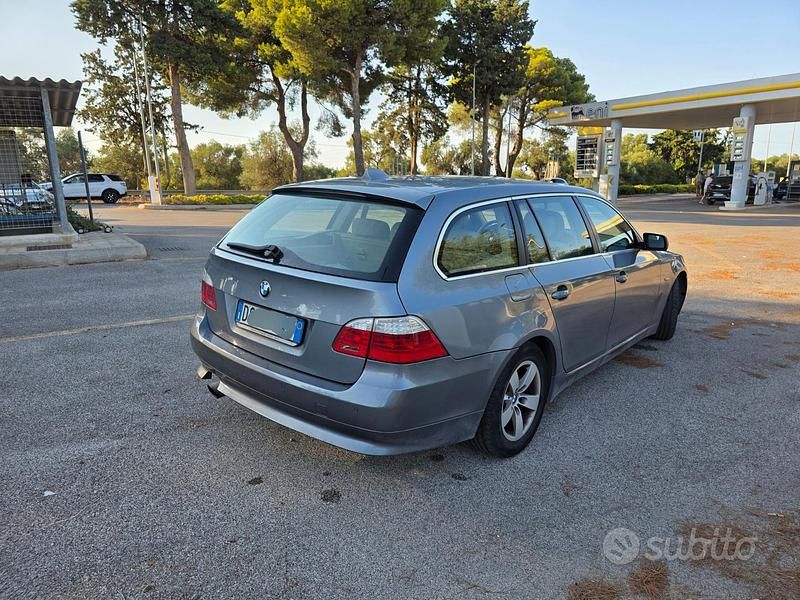 Usata BMW 520 177 CV (130 kW) 2008 Grigio Station wagon