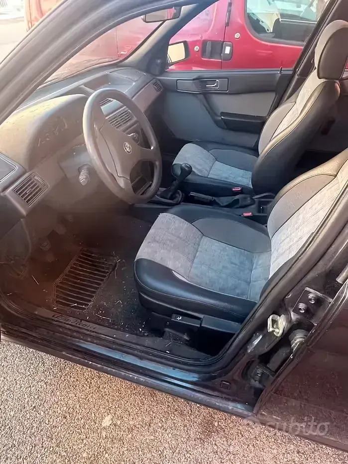 Usata Alfa Romeo 155 116 CV (85 kW) 1994 Berlina