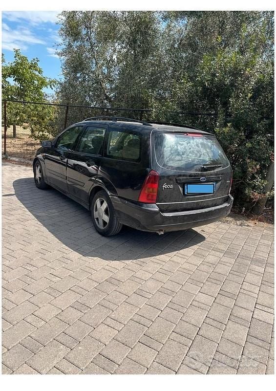 Usata Ford Focus 90 CV (66 kW) 2002 Station wagon