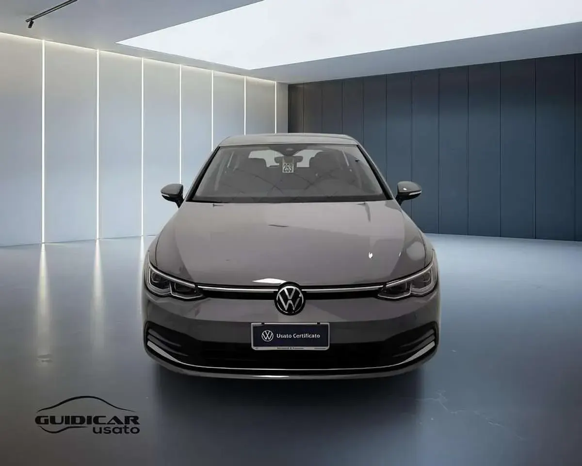 Usata VW Golf VIII Style 116 CV (85 kW) 2023 Grigio Berlina
