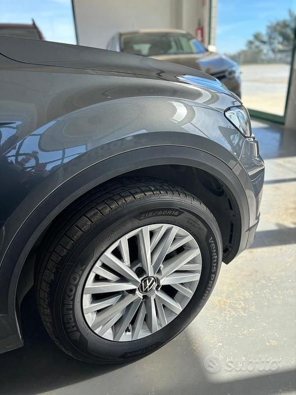 Usata VW T-Roc Style 115 CV (84 kW) 2021 Grigio SUV