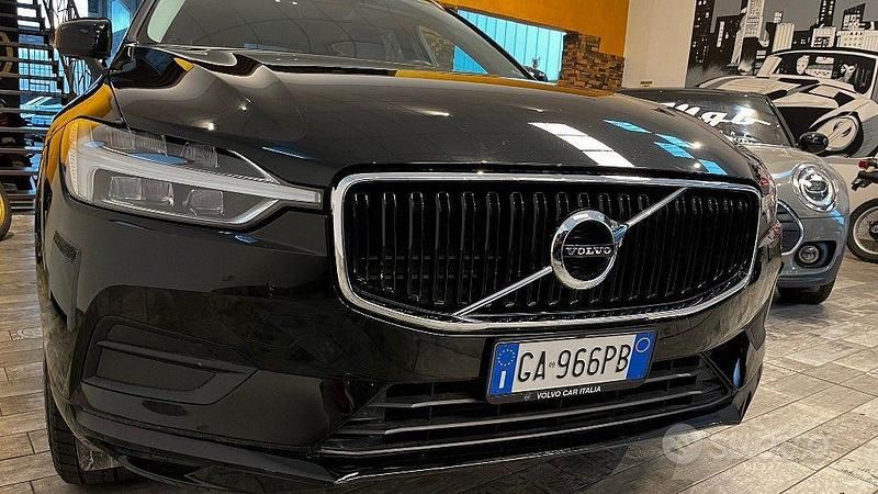 Usata Volvo XC60 Business Edition 211 CV (155 kW) 2020 Nero SUV