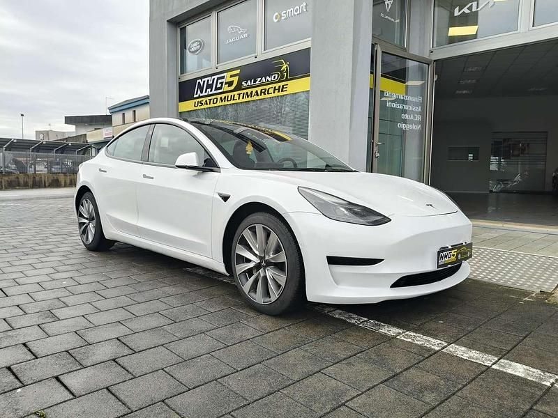 Usata Tesla Model 3 Standard Range 88 kW (120 CV) 2021 Bianco Berlina