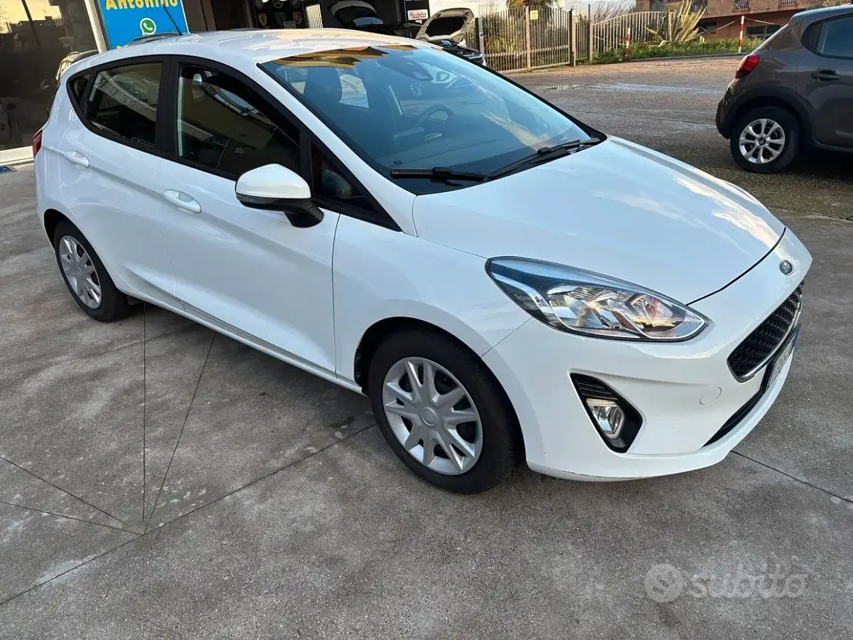 Usata Ford Fiesta Business Edition 86 CV (63 kW) 2019 Bianco Utilitaria