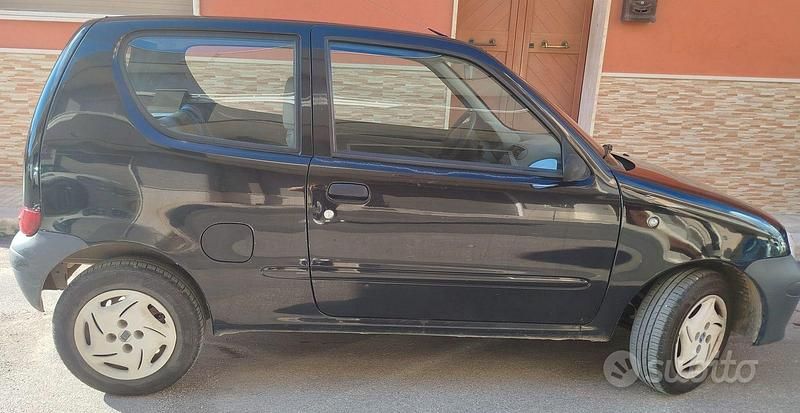 Usata Fiat 600 54 CV (39 kW) 2008 Utilitaria