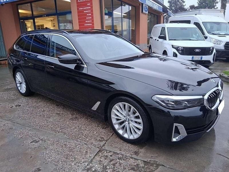 Usata BMW 520 Luxury Line 190 CV (139 kW) 2021 Nero Station wagon