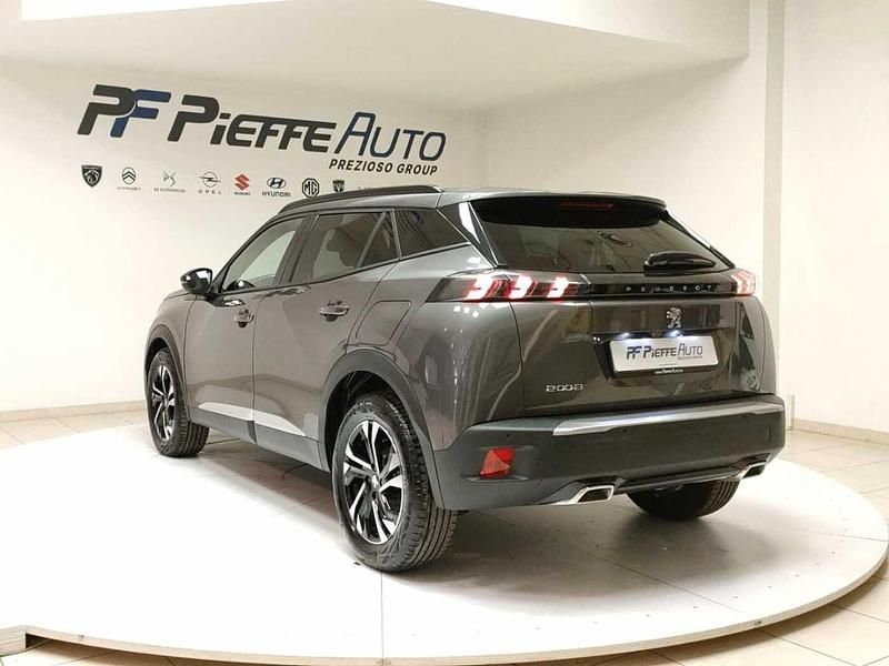 Usata Peugeot 2008 Allure 131 CV (96 kW) 2023 Grigio SUV