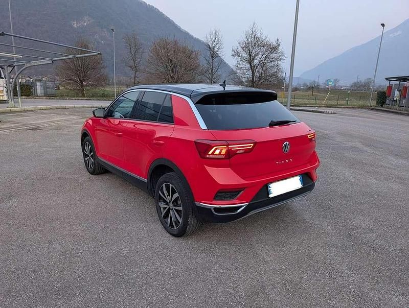 Usata VW T-Roc Style 116 CV (85 kW) 2018 Rosso SUV