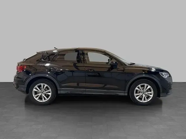 Usata Audi Q3 Sportback S-Line 150 CV (110 kW) 2025 Nero mito metallizzato SUV
