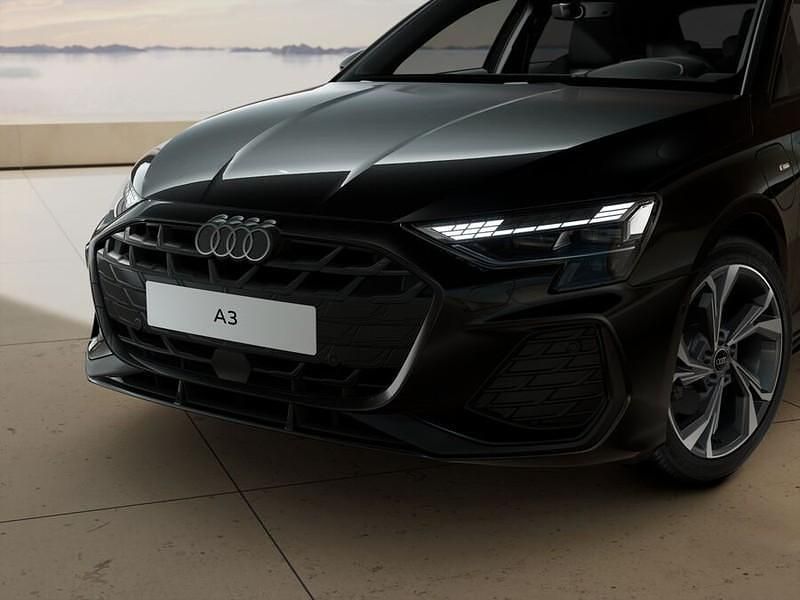 Nuova Audi A3 S-Line 204 CV (150 kW) 2026 Nero mito metallizzato Berlina