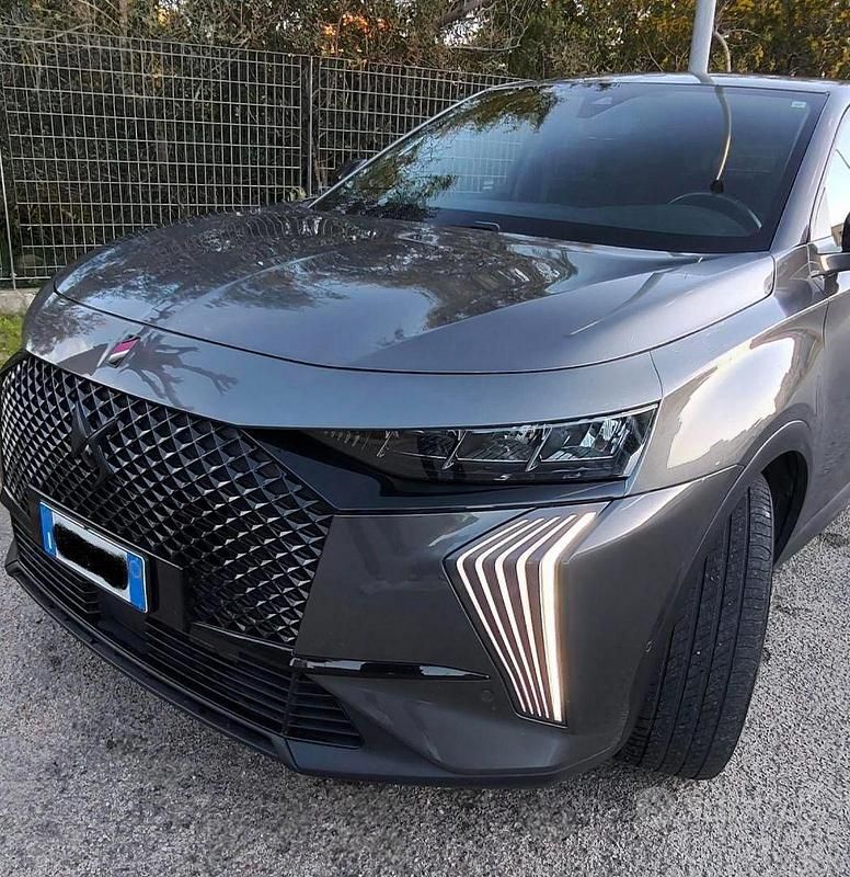 Usata DS Automobiles DS7 Crossback Performance 130 CV (95 kW) 2023 Grigio SUV