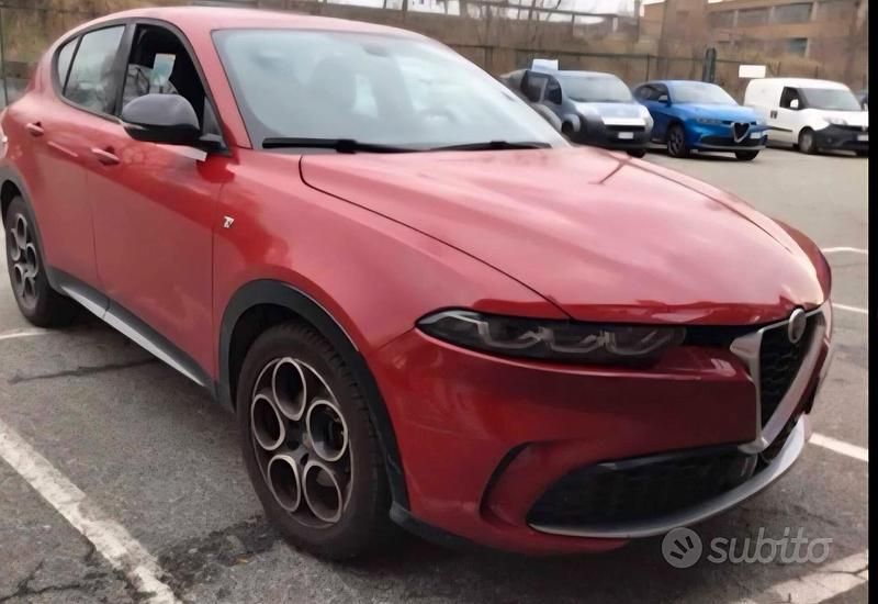 Usata Alfa Romeo Tonale Ti 130 CV (95 kW) 2023 Rosso SUV