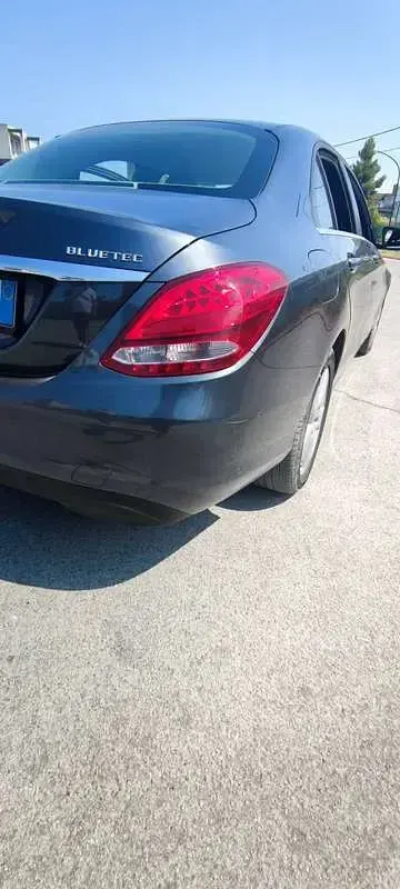 Usata Mercedes C180 Exclusive 116 CV (85 kW) 2015 Grigio Berlina