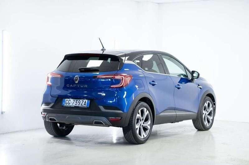 Usata Renault Captur RS Line 159 CV (116 kW) 2021 Blu/azzurro SUV