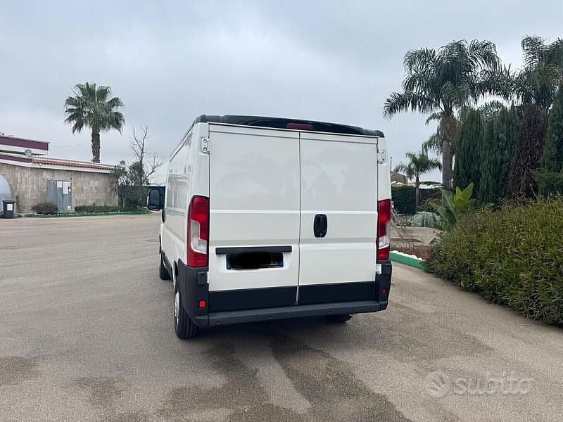 Usata Peugeot Boxer 131 CV (96 kW) 2015 Bianco Furgone