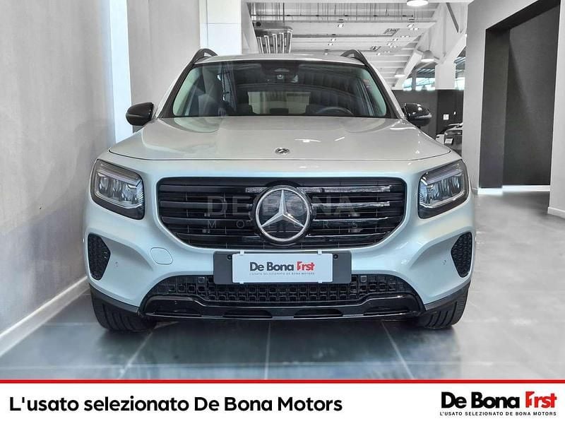 Begagnad Mercedes GLB200 Advanced Plus 150 HK (110 kW) 2024 Silver SUV