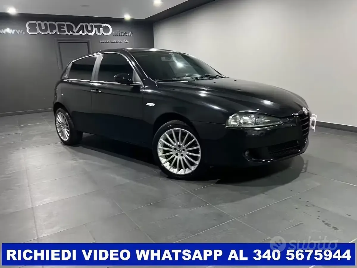 Usata Alfa Romeo 147 120 CV (88 kW) 2007 Nero Utilitaria
