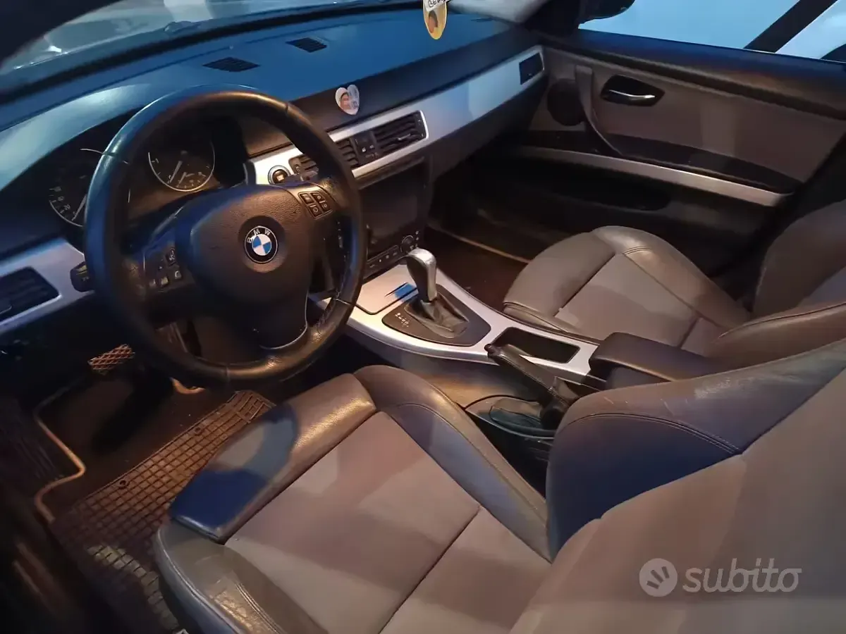 Usata BMW 330 231 CV (169 kW) 2005 Station wagon