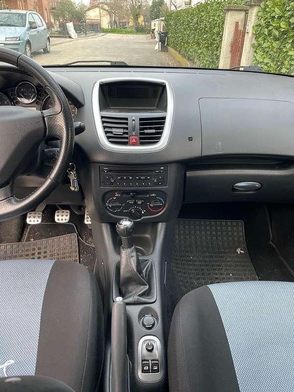 Usata Peugeot 206 60 CV (44 kW) 2012 Berlina