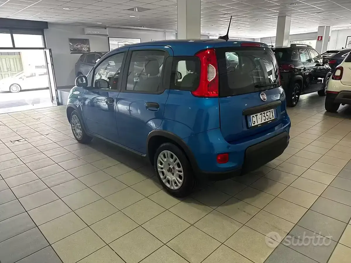Usata Fiat Panda S 69 CV (50 kW) 2024 Blu metallizzato Utilitaria