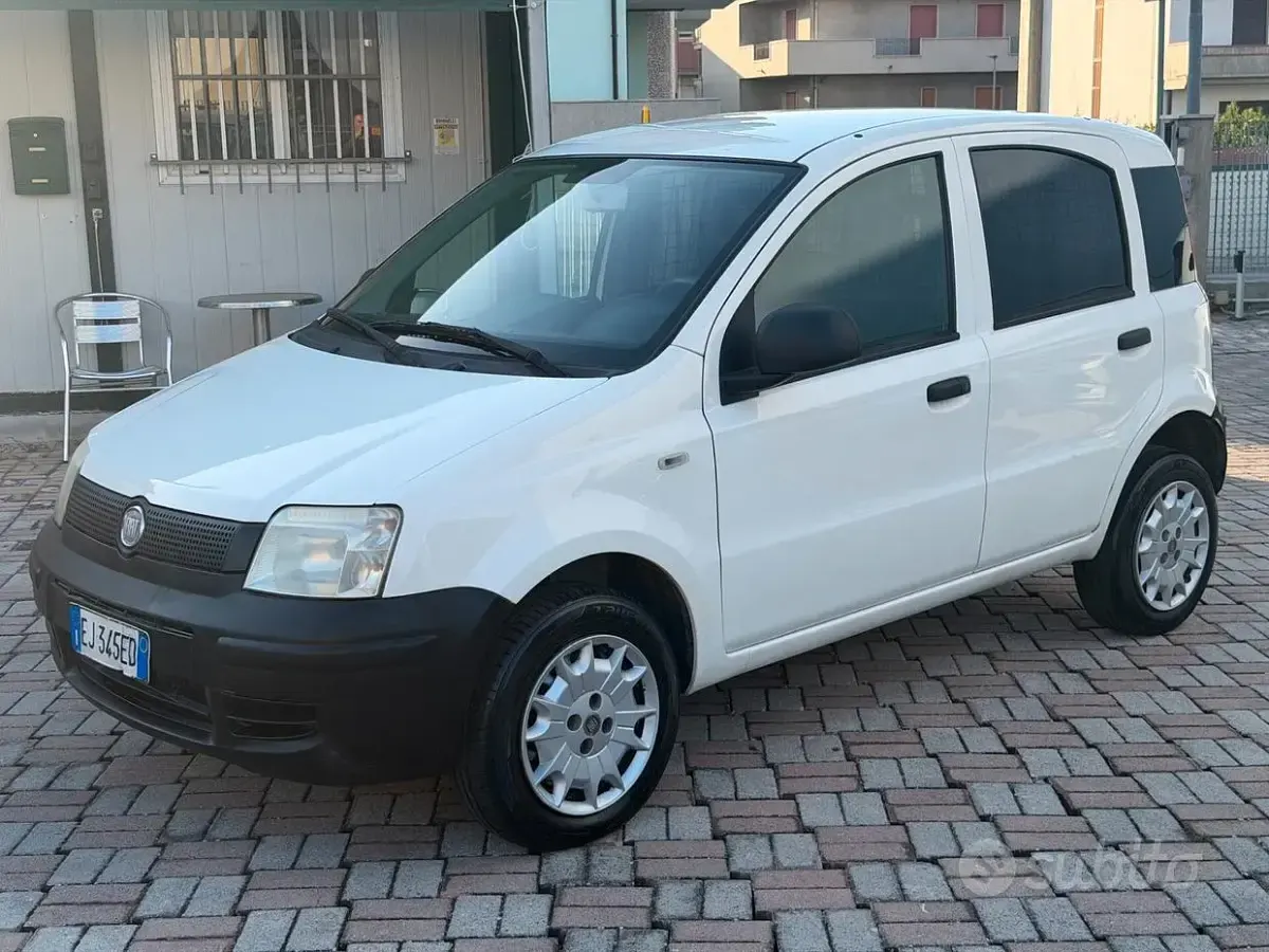 Usata Fiat Panda Active 69 CV (50 kW) 2011 Utilitaria