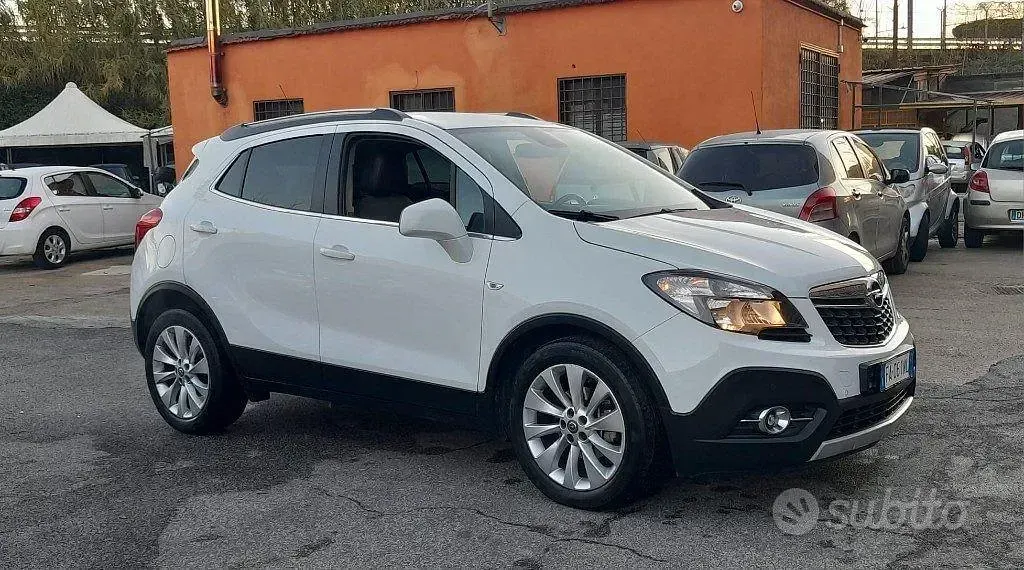 Usata Opel Mokka Cosmo 140 CV (102 kW) 2015 Bianco SUV