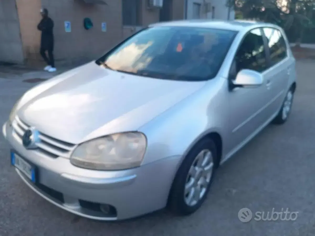Usata VW Golf IV Comfortline 105 CV (77 kW) 2005 Grigio Berlina